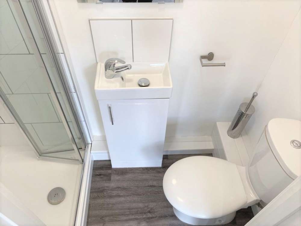 Southampton HMO Case Study Bathroom Shower